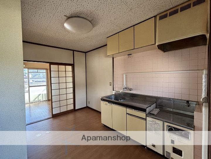 広島県広島市安佐南区上安2丁目の賃貸マンションの居間