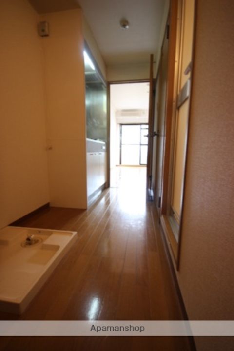 広島県広島市東区牛田早稲田1丁目の賃貸マンション205の玄関