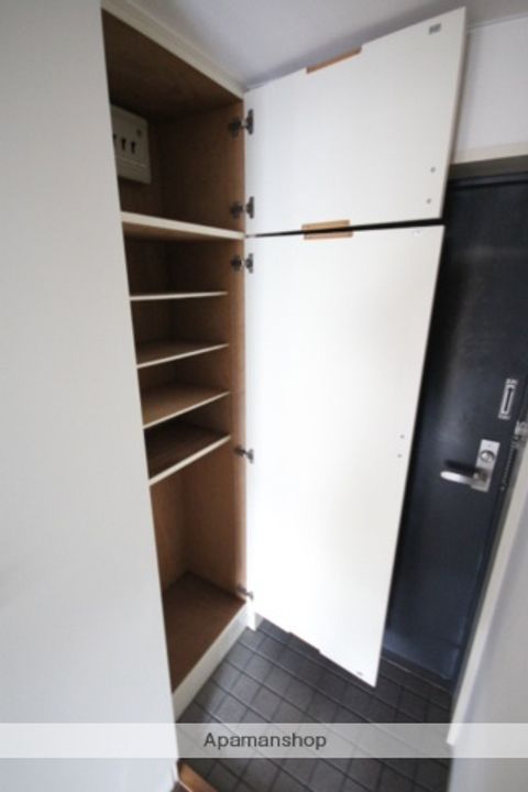 広島県広島市西区庚午北1丁目の賃貸マンションの玄関