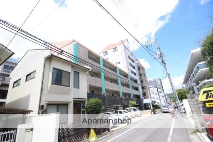 広島県広島市中区西十日市町の賃貸マンションの外観