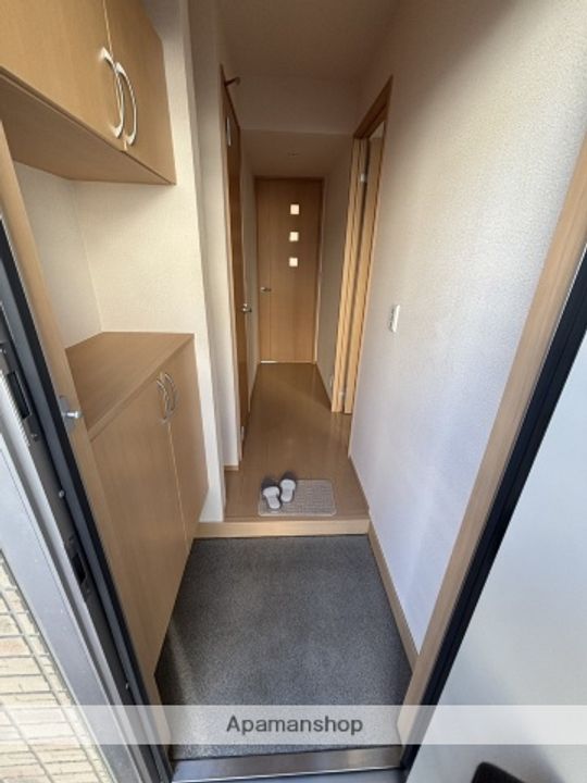広島県広島市安佐南区上安2丁目の賃貸アパートの玄関