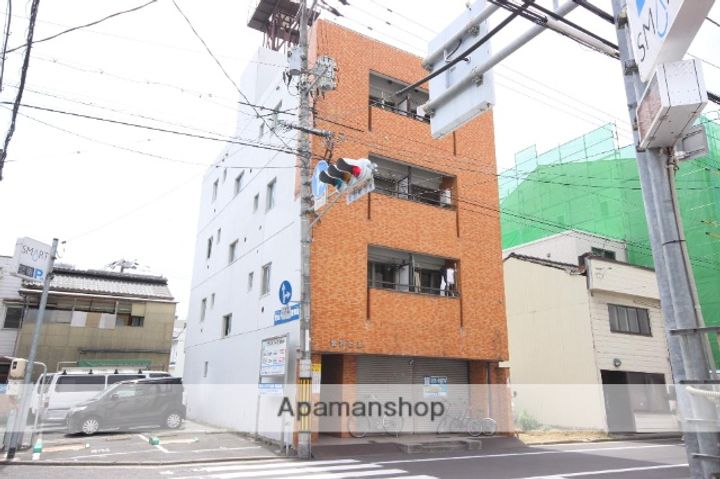 愛宕ビルの外観