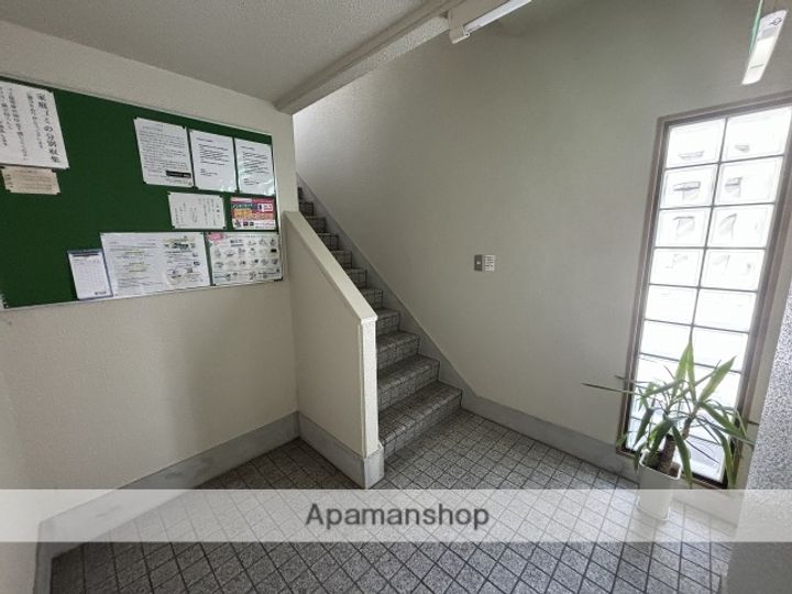 広島県広島市東区牛田南1丁目の賃貸マンションの外観