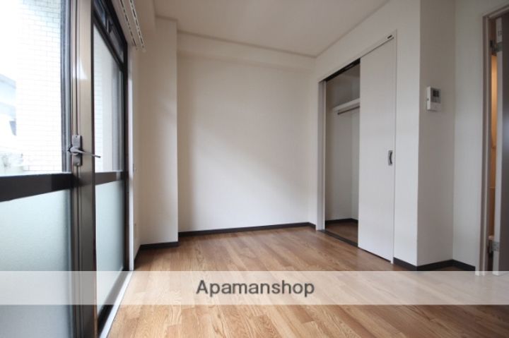 広島県広島市安佐南区上安1丁目の賃貸マンションの居間