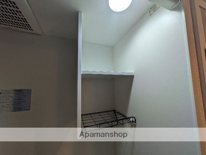 広島県広島市中区西川口町の賃貸マンションの内装