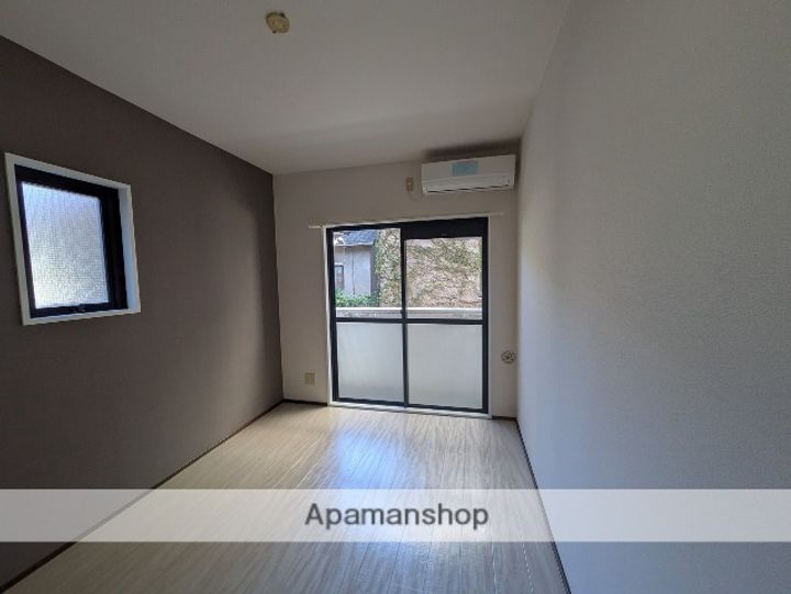 広島県広島市中区西川口町の賃貸マンションの内装