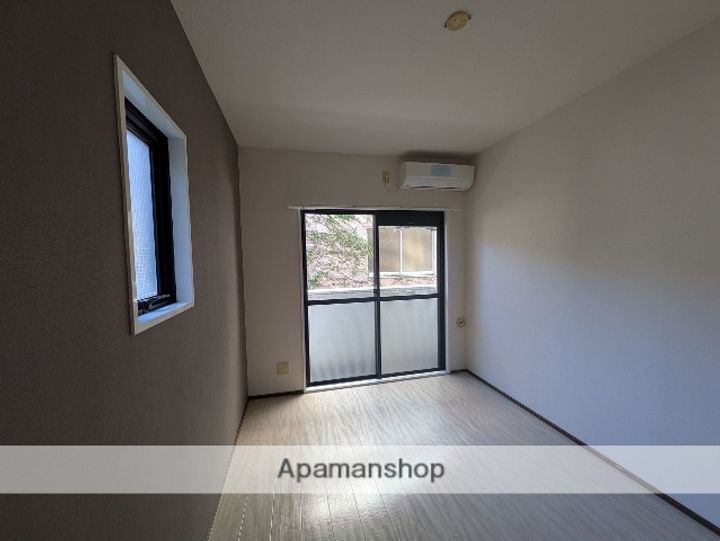 広島県広島市中区西川口町の賃貸マンションの内装