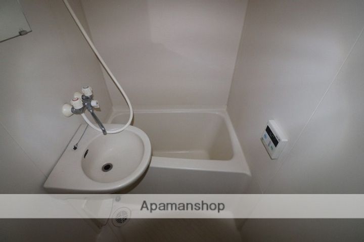 広島県広島市南区皆実町3丁目の賃貸マンションの風呂