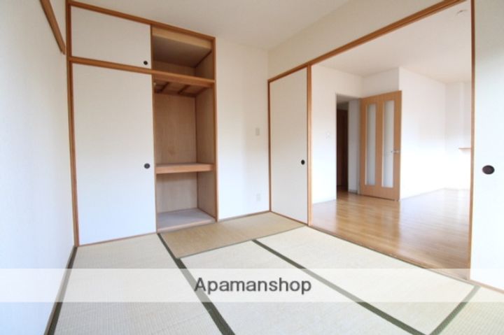 広島県広島市西区古江東町の賃貸マンションの内装