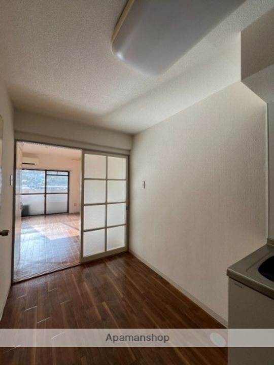 広島県広島市安佐南区古市4丁目の賃貸マンションの内装