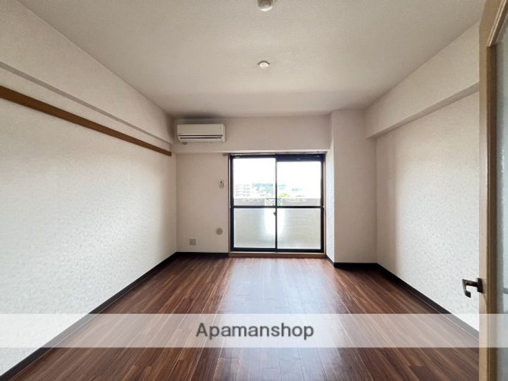 広島県広島市安佐南区高取北1丁目の賃貸マンションの内装