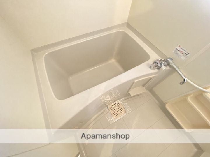 広島県広島市佐伯区五月が丘5丁目の賃貸アパート102の内装