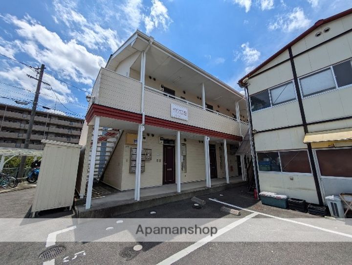 広島県広島市安佐南区長束西2丁目の賃貸アパートの外観