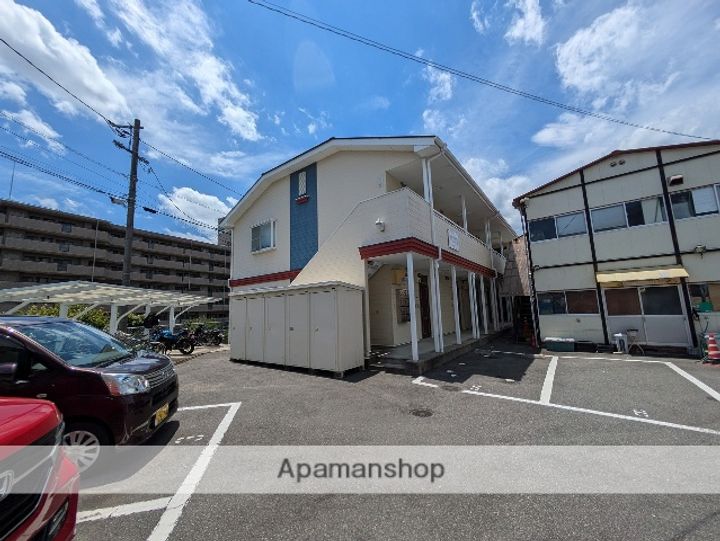 広島県広島市安佐南区長束西2丁目の賃貸アパートの外観