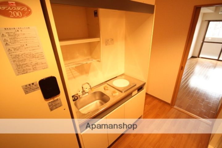 広島県広島市中区富士見町の賃貸マンションのキッチン