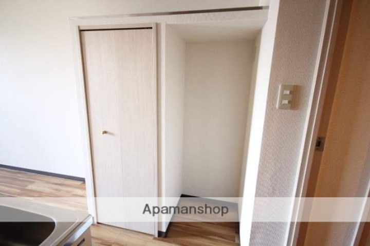 広島県広島市中区千田町1丁目の賃貸マンションの内装