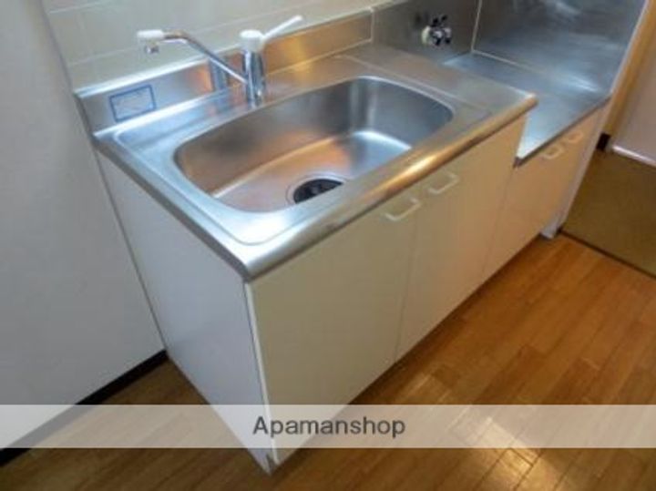 広島県広島市西区山手町の賃貸アパートのキッチン