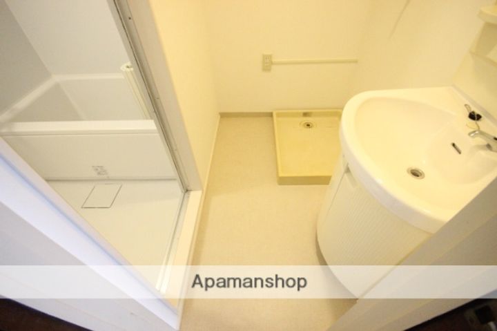 広島県広島市西区古江西町の賃貸マンションの内装