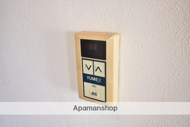 広島県広島市中区南千田東町の賃貸マンションの内装