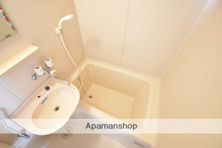 広島県広島市中区南千田東町の賃貸マンションの風呂