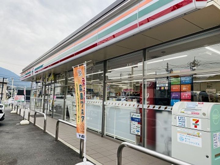 レオネクストクレールの周辺