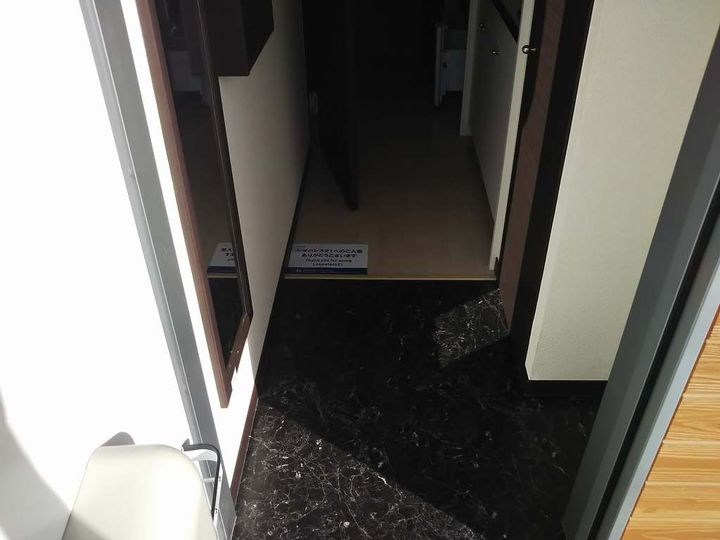 レオネクストクレールの玄関