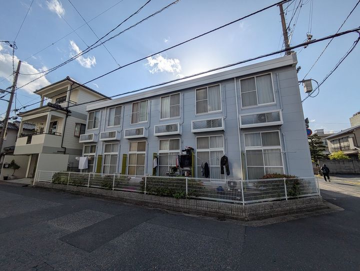 レオパレス光南の外観