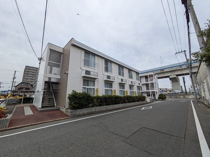 レオパレスCHAMBRE N201の外観