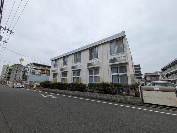 レオパレスCHAMBRE N201の外観