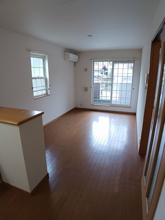 プラシードBの居間