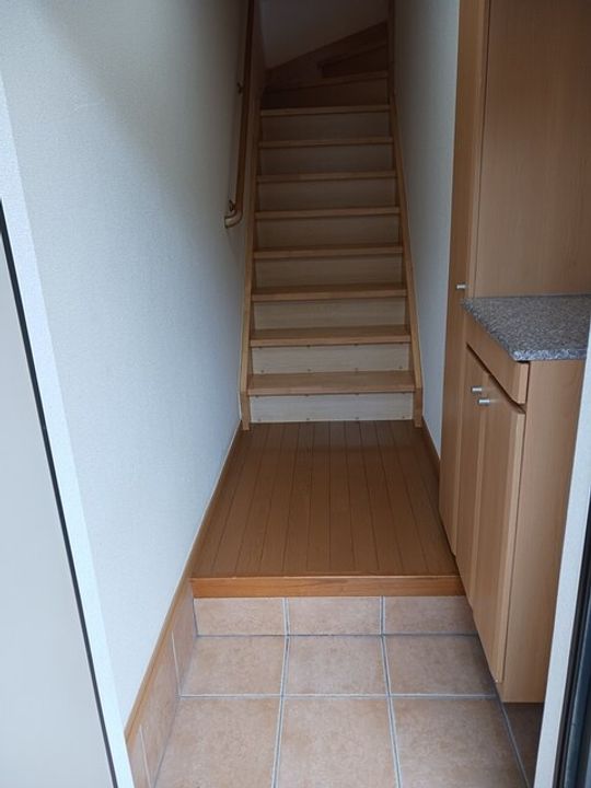 プラシードBの玄関