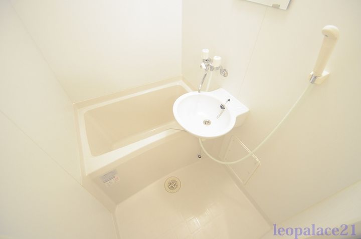 レオパレス御幸203の風呂
