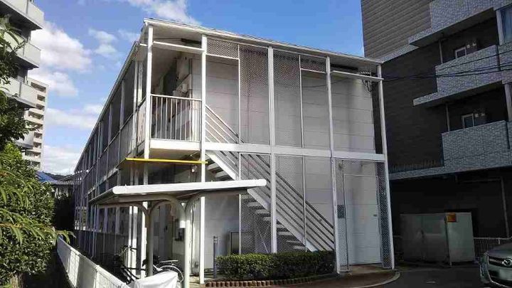 レオパレスフォンターナ106の外観