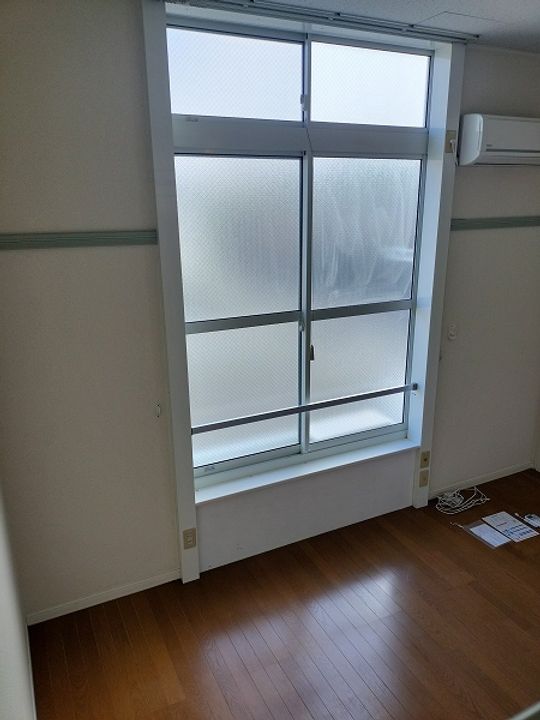 レオパレスジュネスEBA102の居間