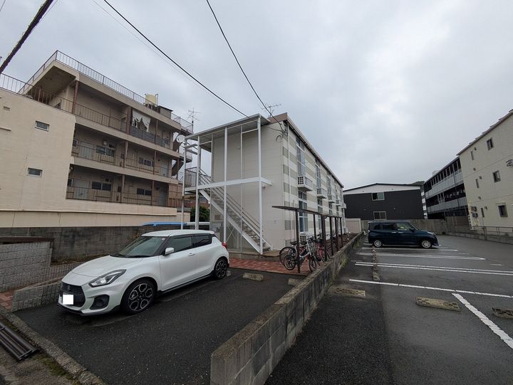 レオパレスジュネスEBA102の外観