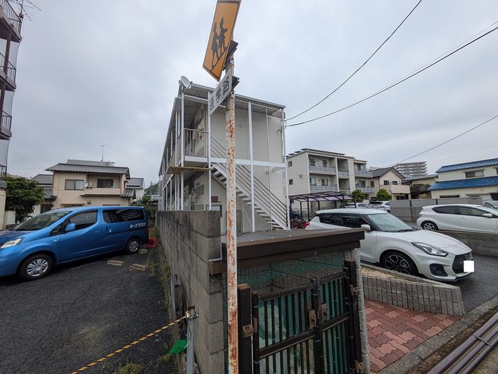 レオパレスジュネスEBA102の外観