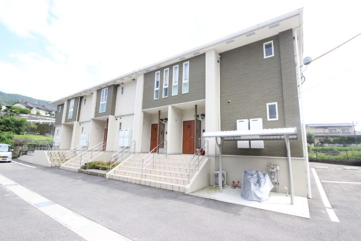 エテルノアロッジオ弐番館の外観