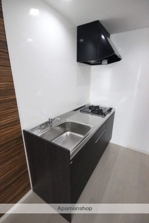 広島県広島市中区江波二本松1丁目の賃貸アパート104のキッチン