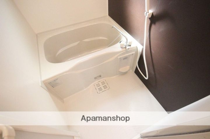 広島県広島市中区江波二本松1丁目の賃貸アパート104の風呂