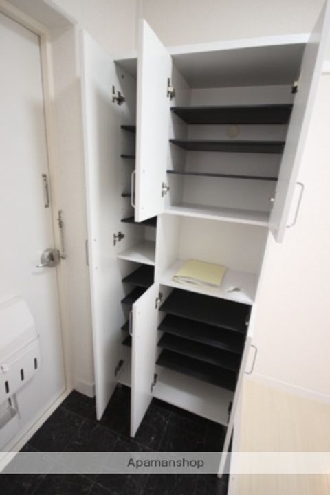 広島県広島市佐伯区海老園4丁目の賃貸マンションの内装