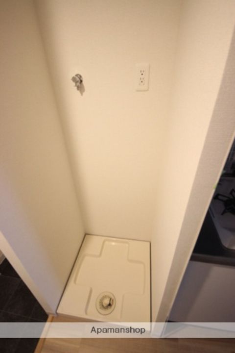 広島県広島市中区東千田町1丁目の賃貸マンションの内装