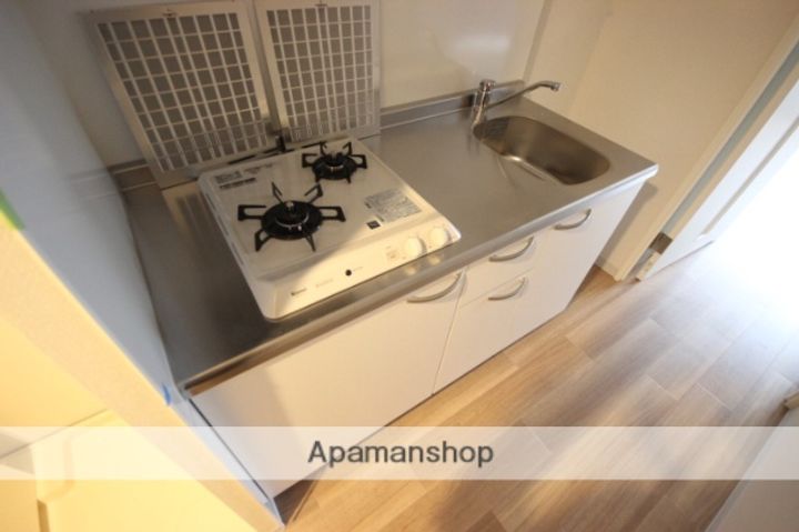 広島県広島市中区東千田町1丁目の賃貸マンションの内装