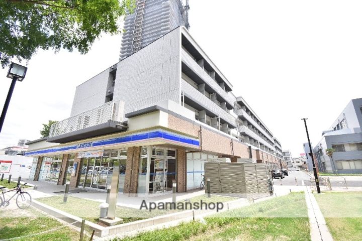 広島県広島市中区東千田町1丁目の賃貸マンションの外観