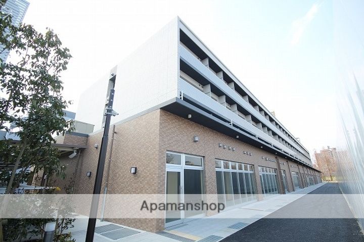 広島県広島市中区東千田町1丁目の賃貸マンションの外観