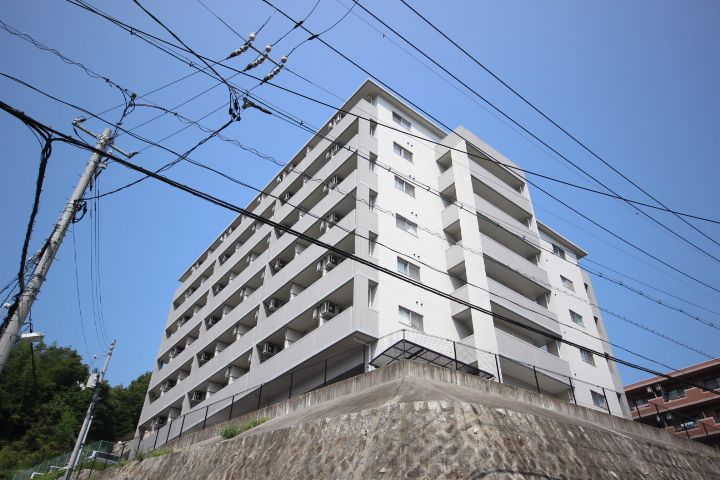 広島県広島市安佐南区大塚西3丁目の賃貸マンションの外観