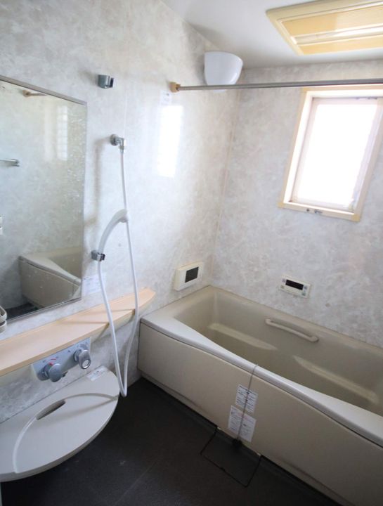 広島県広島市安佐南区川内1丁目の賃貸マンションの風呂