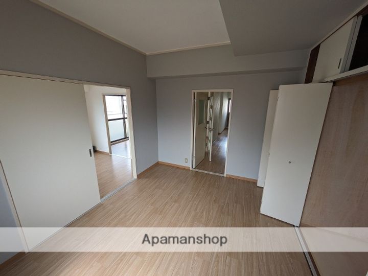 広島県広島市中区住吉町の賃貸マンションの内装