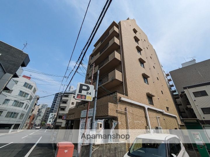 広島県広島市中区住吉町の賃貸マンションの外観