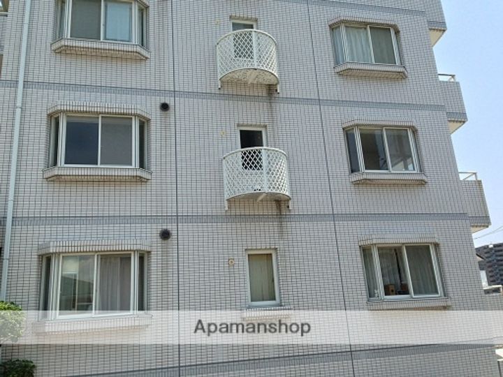 広島県広島市佐伯区皆賀1丁目の賃貸マンションの外観