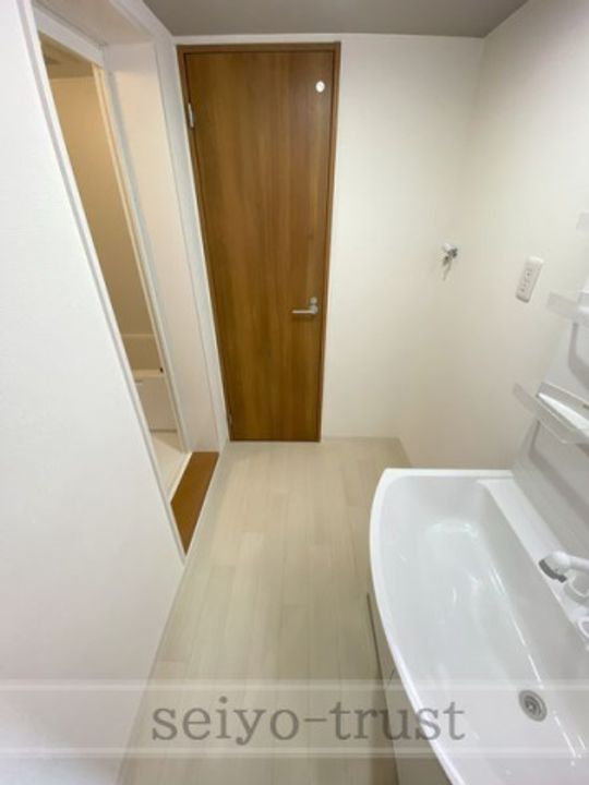 西興ビル402号室の内装